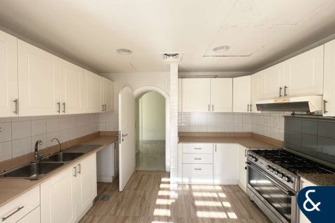 Villa en Springs 12, The Springs, Dubai, 3 dormitorios, 211 m², № 88665 - foto 8