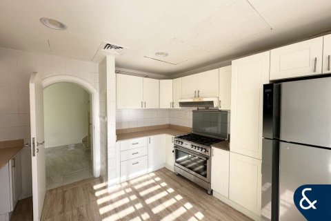 Villa en Springs 12, The Springs, Dubai, 3 dormitorios, 211 m², № 88665 - foto 7