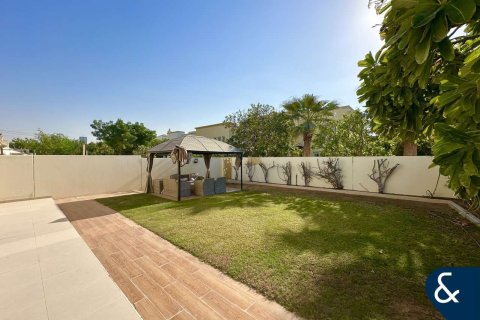 Villa en Springs 12, The Springs, Dubai, 3 dormitorios, 211 m², № 88665 - foto 2