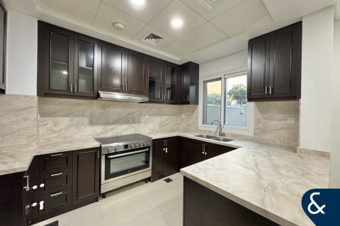 Villa in Dubai Land, Dubai 2 bedrooms, 173 sq.m. № 88675 - photo 4