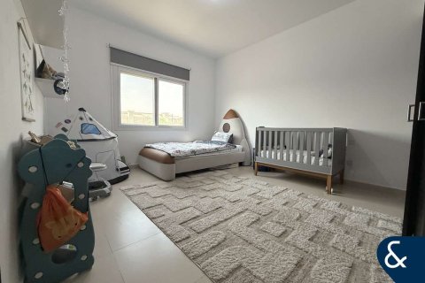 Villa in Dubai Land, Dubai 2 bedrooms, 173 sq.m. № 88675 - photo 6