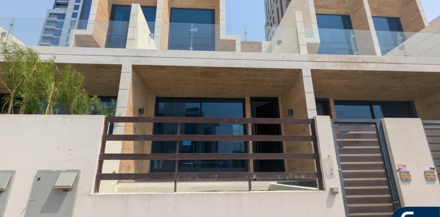 فيلا في دائرة قرية جميرا, دبي 4 غرف نوم, 159 م² رقم 88663