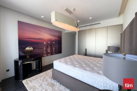 Apartment in Dubai Marina, Dubai 4 bedrooms, 232.2 sq.m. № 139590 - photo 16