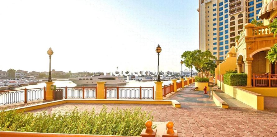 Apartment in Marina Residences, Palm Jumeirah, Dubai 3 bedrooms, 256 sq.m. № 44018