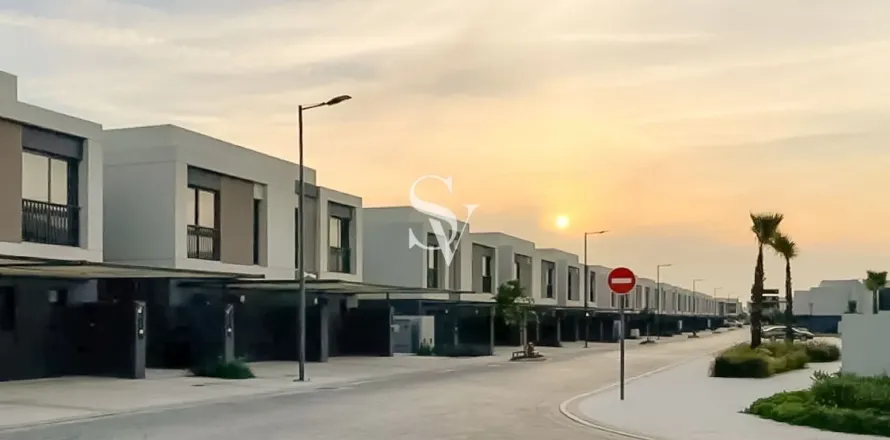 Таунхаус в The Pulse, Dubai South (Dubai World Central), Дубай, 3 спальни, 174м², № 124176