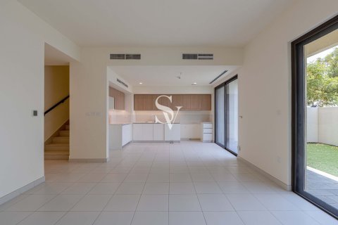 Adosado en EMAAR South, Dubai South (Dubai World Central), Dubai, 4 dormitorios, 311 m², № 124172 - foto 3
