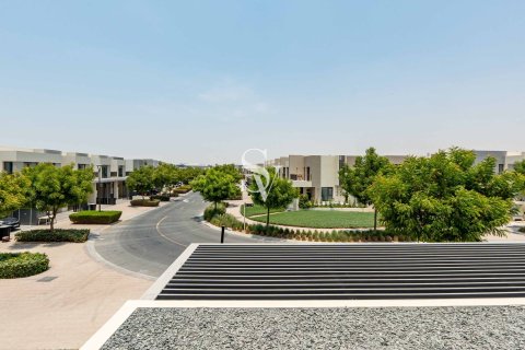 Adosado en EMAAR South, Dubai South (Dubai World Central), Dubai, 4 dormitorios, 311 m², № 124172 - foto 16
