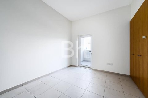 Снять в аренду таунхаус в Al Furjan, Дубай: 3 спальни, 224м², № 22211 - фото 18