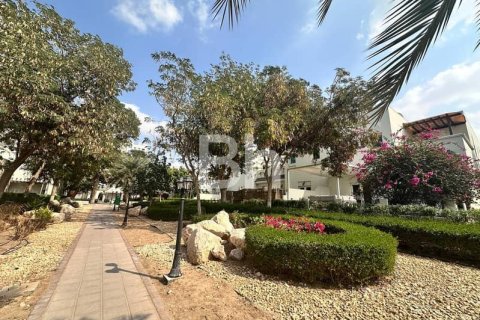 Снять в аренду таунхаус в Al Furjan, Дубай: 3 спальни, 224м², № 22211 - фото 3