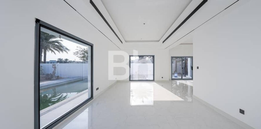 Вилла в Дубае, 6 спален, 736м², № 22188