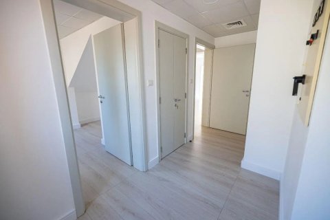 Villa en Dubai Silicon Oasis, Dubai, 4 dormitorios, 288 m², № 134013 - foto 2