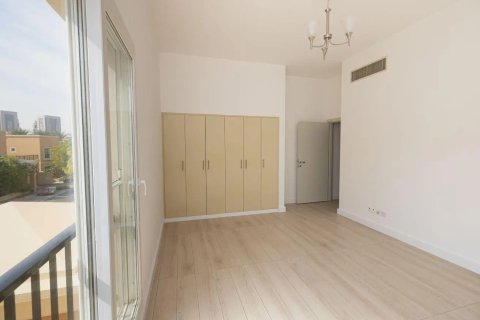 Villa en Dubai Silicon Oasis, Dubai, 4 dormitorios, 288 m², № 134013 - foto 13