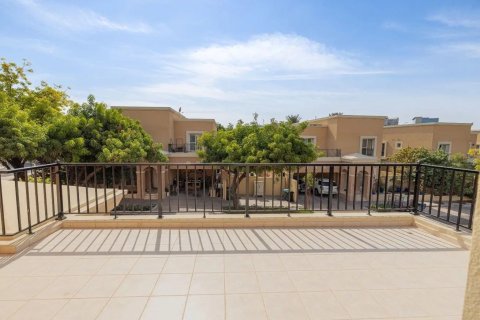 Villa en Dubai Silicon Oasis, Dubai, 4 dormitorios, 288 m², № 134013 - foto 17