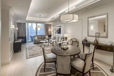 Apartment in Downtown Dubai (Downtown Burj Dubai), Dubai 2 bedrooms, 162.67 sq.m. № 137230