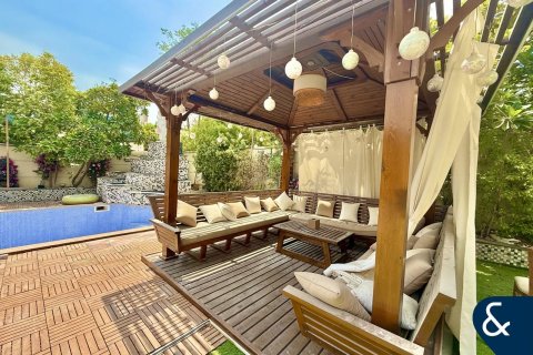 Villa à Legacy, Jumeirah Park, Dubai, 4 chambres, 465 m², № 76527 - photo 1