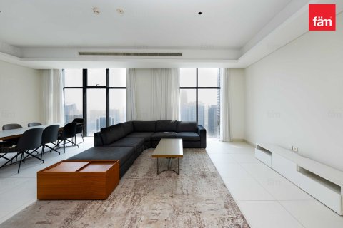 Apartment in Downtown Dubai (Downtown Burj Dubai), Dubai 3 bedrooms, 191.8 sq.m. № 47949 - photo 1