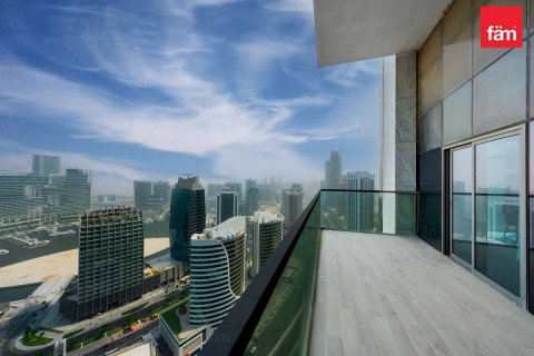 Apartment in Downtown Dubai (Downtown Burj Dubai), Dubai 3 bedrooms, 191.8 sq.m. № 47949 - photo 2