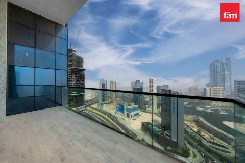 Apartment in Downtown Dubai (Downtown Burj Dubai), Dubai 3 bedrooms, 191.8 sq.m. № 47949 - photo 18