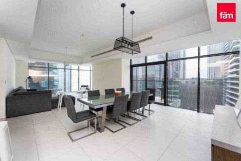 Appartement à Downtown Dubai (Downtown Burj Dubai), Dubai, 3 chambres, 204 m², № 47950 - photo 1
