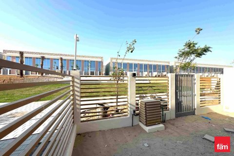 Adosado en Dubai, 2 dormitorios, 136.4 m², № 58107 - foto 2