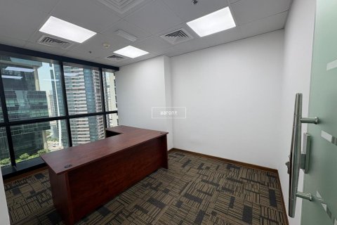 Снять в аренду офис в Джумейра Лейк Тауэрс, Дубай: 95.1м², № 49675 - фото 5