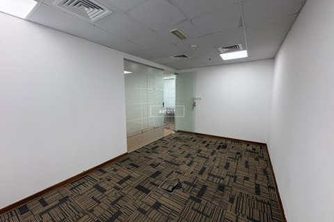 Снять в аренду офис в Джумейра Лейк Тауэрс, Дубай: 95.1м², № 49675 - фото 7