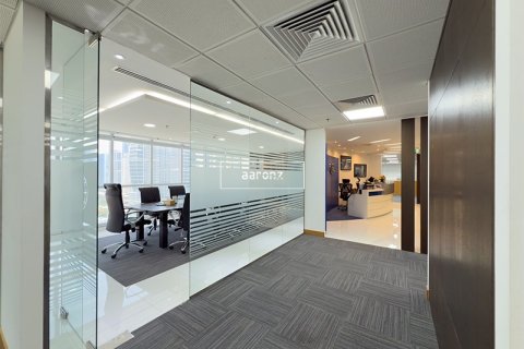 Oficina en Jumeirah Lake Towers, Dubai, 126 m², № 49679 - foto 6