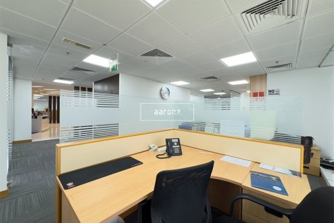Oficina en Jumeirah Lake Towers, Dubai, 126 m², № 49679 - foto 18