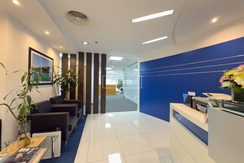 Oficina en Jumeirah Lake Towers, Dubai, 126 m², № 49679 - foto 3