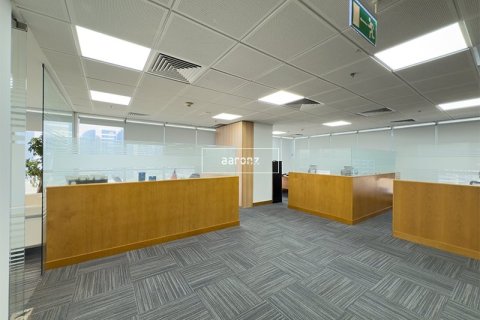 Oficina en Jumeirah Lake Towers, Dubai, 126 m², № 49679 - foto 15