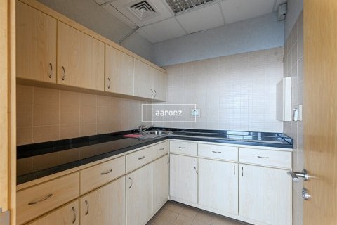 Bureau à Jumeirah Lake Towers, Dubai, 96.9 m², № 49676 - photo 9