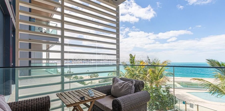 Apartment in Dubai 2 bedrooms, 148.3 sq.m. № 70546