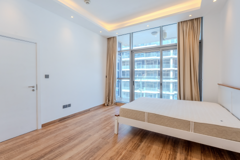 Apartment in Dubai 1 bedroom, 75 sq.m. № 103236 - photo 4