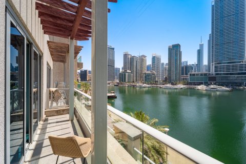 Квартира в Дубай Марине, Дубай, 3 спальни, 379м², № 103239