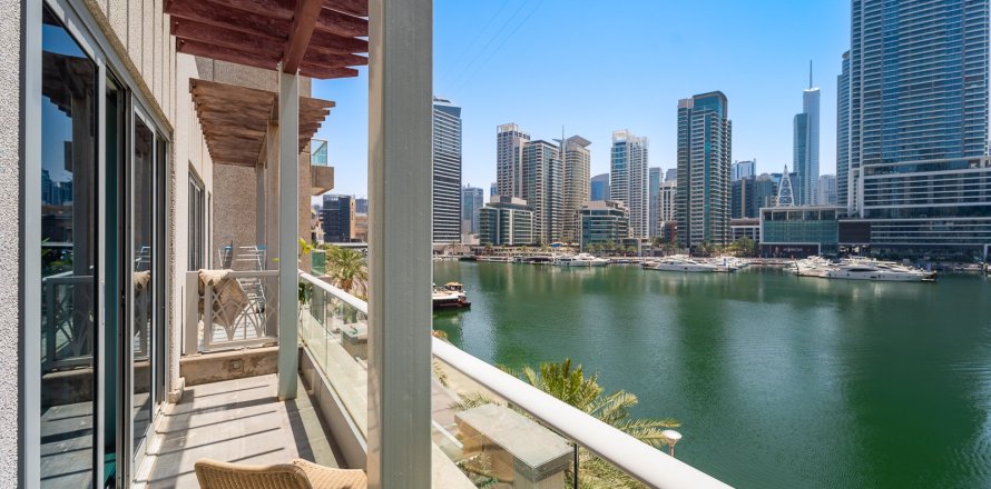 Квартира в Дубай Марине, Дубай, 3 спальни, 379м², № 103239