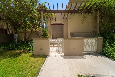 Купить квартиру в Дубай Марине, Дубай: 3 спальни, 379м², № 103239 - фото 12