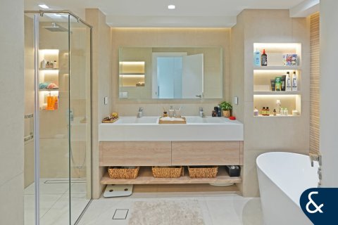 Apartamento en The Links, The Views, Dubai, 3 dormitorios, 161 m², № 76746 - foto 12