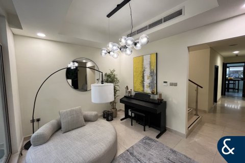 Снять в аренду таунхаус в Meydan, Дубай: 3 спальни, 259м², № 76751 - фото 5