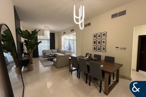 Снять в аренду таунхаус в Meydan, Дубай: 3 спальни, 259м², № 76751 - фото 3