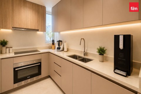 Apartment in Business Bay, Dubai 3 bedrooms, 175.9 sq.m. № 118476 - photo 16