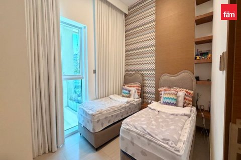 Apartment in Business Bay, Dubai 3 bedrooms, 175.9 sq.m. № 118476 - photo 9