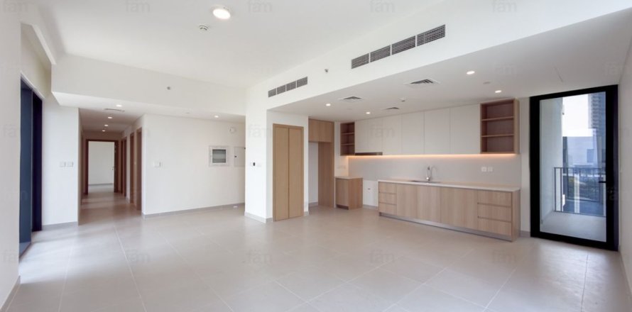 Apartment in Dubai 3 bedrooms, 149.9 sq.m. № 118472