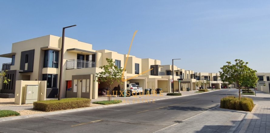 Villa à Dubai Hills Estate, Dubai, 4 chambres, 229 m², № 100589