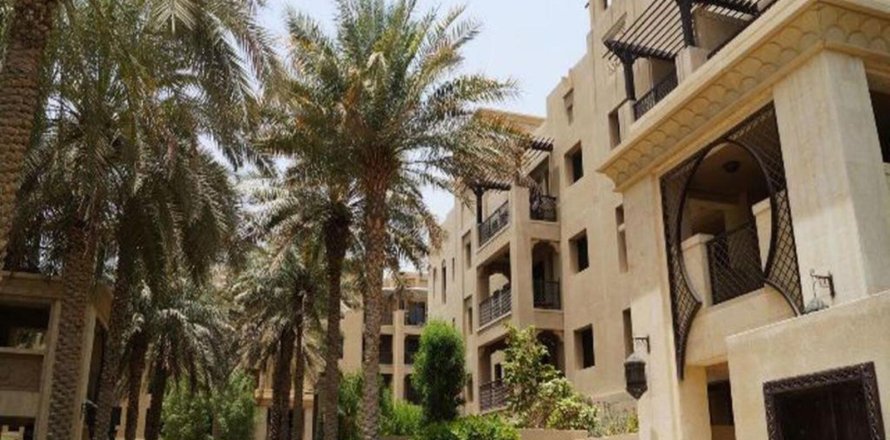 Appartement à Old Town, Dubai, 2 chambres, 119 m², № 7106