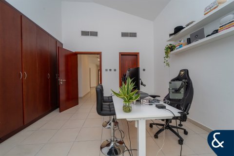 Villa en Green Community West, Green Community, Dubai, 4 dormitorios, 404 m², № 75597 - foto 30