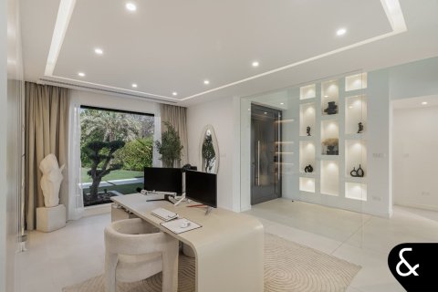 Villa en Jumeirah Islands, Dubai, 4 dormitorios, 466 m², № 75598 - foto 15