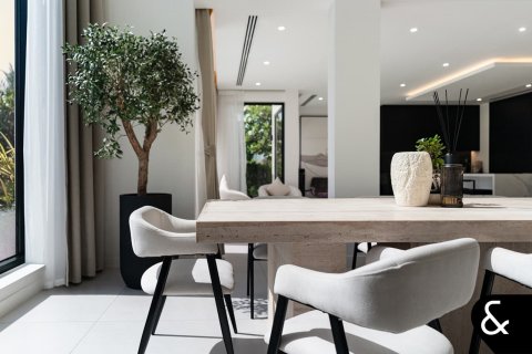 Villa en Jumeirah Islands, Dubai, 4 dormitorios, 466 m², № 75598 - foto 11