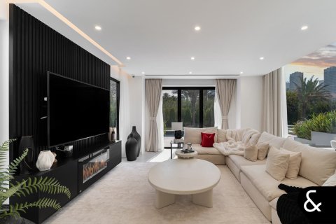 Villa en Jumeirah Islands, Dubai, 4 dormitorios, 466 m², № 75598 - foto 7