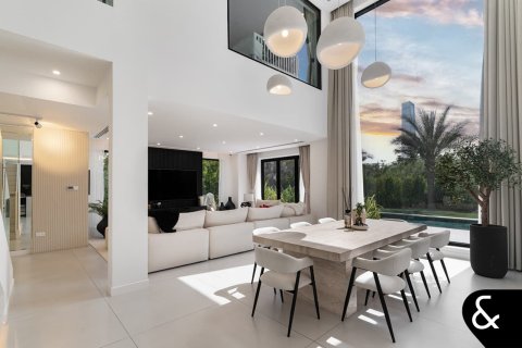 Villa en Jumeirah Islands, Dubai, 4 dormitorios, 466 m², № 75598 - foto 9