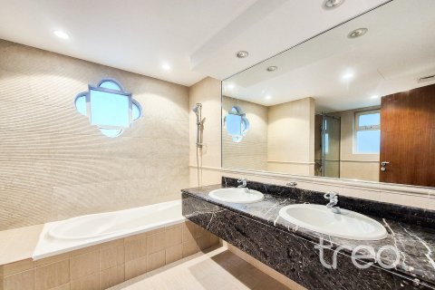 Villa à Jumeirah Islands, Dubai, 4 chambres, 483.1 m², № 119668 - photo 7